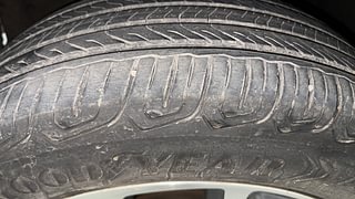 Used 2017 Honda BR-V [2016-2020] V CVT Petrol Petrol Automatic tyres LEFT FRONT TYRE TREAD VIEW