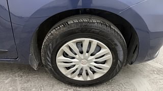 Used 2022 Maruti Suzuki Dzire VXI AMT Petrol Automatic tyres RIGHT FRONT TYRE RIM VIEW