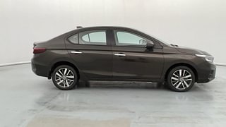 Used 2022 Honda City ZX CVT Petrol Petrol Automatic exterior RIGHT SIDE VIEW