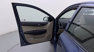 Used 2013 Hyundai i20 [2012-2014] Sportz 1.2 Petrol Manual interior LEFT FRONT DOOR OPEN VIEW