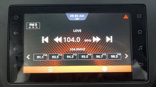 Used 2021 Maruti Suzuki Wagon R 1.2 [2019-2022] ZXI Petrol Manual top_features Integrated (in-dash) music system