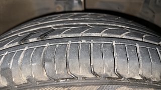Used 2014 Maruti Suzuki Ertiga [2012-2015] Vxi Petrol Manual tyres RIGHT FRONT TYRE TREAD VIEW