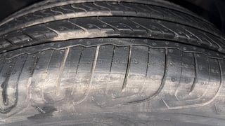 Used 2013 Hyundai i20 [2012-2014] Sportz 1.2 Petrol Manual tyres RIGHT FRONT TYRE TREAD VIEW
