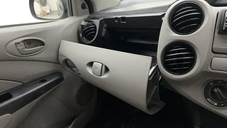 Used 2012 Toyota Etios [2010-2017] G Petrol Manual top_features Glove box cooling