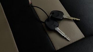 Used 2020 Hyundai New Santro 1.1 Magna Petrol Manual extra CAR KEY VIEW