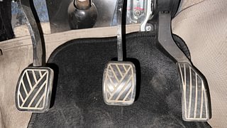 Used 2014 Maruti Suzuki Ertiga [2012-2015] Vxi Petrol Manual interior PEDALS VIEW