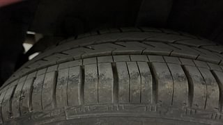 Used 2018 Hyundai Grand i10 [2017-2020] Asta 1.2 Kappa VTVT Petrol Manual tyres RIGHT REAR TYRE TREAD VIEW