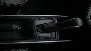 Used 2018 Maruti Suzuki Baleno [2015-2019] Zeta AT Petrol Petrol Automatic interior GEAR  KNOB VIEW
