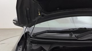 Used 2014 Maruti Suzuki Ertiga [2012-2015] Vxi Petrol Manual engine ENGINE RIGHT SIDE HINGE & APRON VIEW