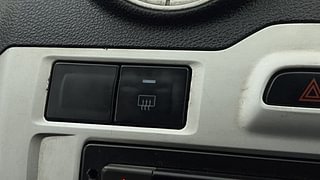Used 2014 Ford Figo [2010-2015] Duratec Petrol ZXI 1.2 Petrol Manual top_features Rear defogger