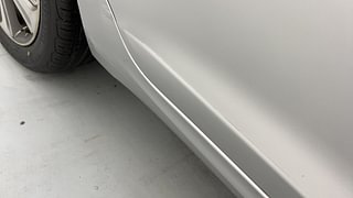 Used 2017 Hyundai Verna [2017-2020] 1.6 VTVT SX Petrol Manual dents MINOR SCRATCH