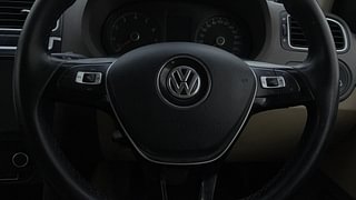 Used 2016 volkswagen Vento 1.2L Highline Petrol AT Petrol Automatic top_features Airbags