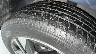 Used 2021 Hyundai New i20 Asta 1.0 Turbo DCT Petrol Automatic tyres RIGHT REAR TYRE TREAD VIEW