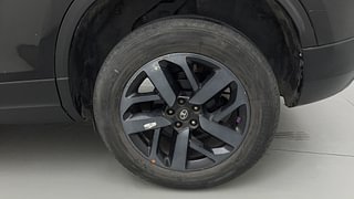 Used 2022 Tata Harrier XZA Plus Dark Edition AT Diesel Automatic tyres LEFT REAR TYRE RIM VIEW