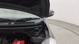 Used 2014 Maruti Suzuki Ertiga [2012-2015] Vxi Petrol Manual engine ENGINE LEFT SIDE HINGE & APRON VIEW