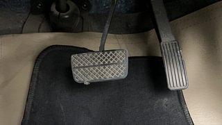 Used 2022 Honda Amaze 1.2 VX CVT i-VTEC Petrol Automatic interior PEDALS VIEW