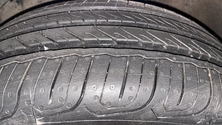 Used 2017 Volkswagen Ameo [2016-2020] Highline1.2L (P) Petrol Manual tyres LEFT FRONT TYRE TREAD VIEW