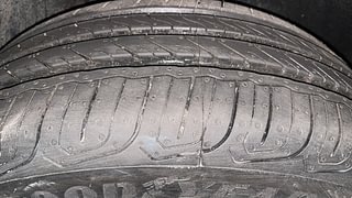 Used 2017 Volkswagen Ameo [2016-2020] Highline1.2L (P) Petrol Manual tyres RIGHT REAR TYRE TREAD VIEW