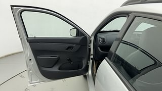 Used 2016 Renault Kwid [2015-2019] RXL Petrol Manual interior LEFT FRONT DOOR OPEN VIEW