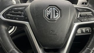 Used 2021 mg-motors Hector 2.0 Sharp Diesel Turbo Diesel Manual top_features Airbags