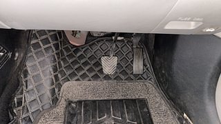 Used 2021 Kia Sonet HTX 1.0 iMT Petrol Manual interior PEDALS VIEW