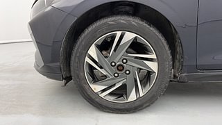 Used 2021 Hyundai New i20 Asta 1.0 Turbo DCT Petrol Automatic tyres LEFT FRONT TYRE RIM VIEW