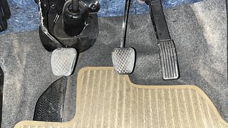Used 2018 honda Amaze 1.2 S i-VTEC Petrol Manual interior PEDALS VIEW