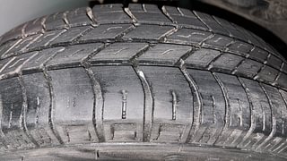 Used 2012 Maruti Suzuki Eeco 5 STR WITH A/C+HTR Petrol Manual tyres RIGHT REAR TYRE TREAD VIEW