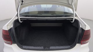 Used 2016 volkswagen Vento 1.2L Highline Petrol AT Petrol Automatic interior DICKY INSIDE VIEW