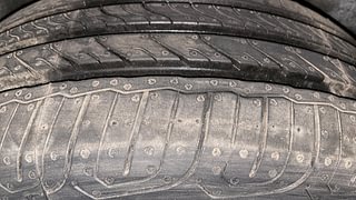 Used 2016 volkswagen Vento 1.2L Highline Petrol AT Petrol Automatic tyres LEFT REAR TYRE TREAD VIEW