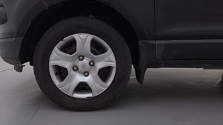 Used 2015 Ford EcoSport [2013-2015] Trend 1.5L TDCi Diesel Manual tyres LEFT FRONT TYRE RIM VIEW