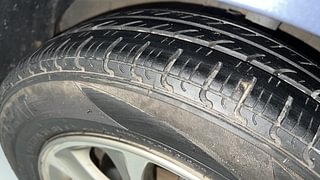 Used 2016 Hyundai Grand i10 [2013-2017] Asta 1.2 Kappa VTVT Petrol Manual tyres RIGHT FRONT TYRE TREAD VIEW