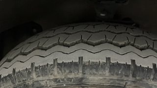Used 2022 Maruti Suzuki Eeco AC(O) 5 STR Petrol Manual tyres RIGHT FRONT TYRE TREAD VIEW