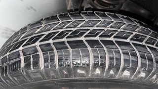 Used 2018 Maruti Suzuki Eeco 7 STR Petrol Manual tyres RIGHT REAR TYRE TREAD VIEW