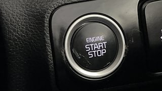 Used 2021 Kia Sonet GTX Plus 1.5 AT Diesel Automatic top_features Keyless start
