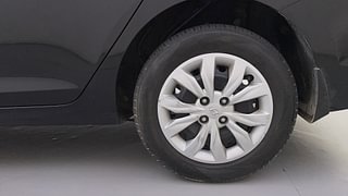 Used 2018 Hyundai Verna [2017-2020] 1.4 VTVT EX Petrol Manual tyres LEFT REAR TYRE RIM VIEW