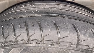 Used 2023 Maruti Suzuki Swift LXI Petrol Manual tyres RIGHT FRONT TYRE TREAD VIEW