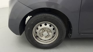 Used 2016 Hyundai Eon [2011-2018] Era + Petrol Manual tyres LEFT FRONT TYRE RIM VIEW