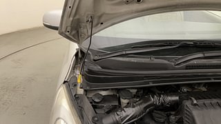 Used 2011 Hyundai i10 [2010-2016] Magna 1.2 Petrol Petrol Manual engine ENGINE RIGHT SIDE HINGE & APRON VIEW