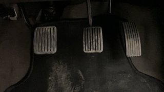 Used 2011 Hyundai i10 [2010-2016] Magna 1.2 Petrol Petrol Manual interior PEDALS VIEW