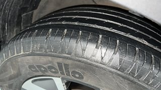 Used 2020 Kia Sonet GTX Plus 1.0 DCT Petrol Automatic tyres RIGHT FRONT TYRE TREAD VIEW