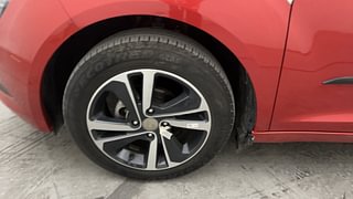 Used 2023 Tata Altroz XZ 1.2 Petrol Manual tyres LEFT FRONT TYRE RIM VIEW