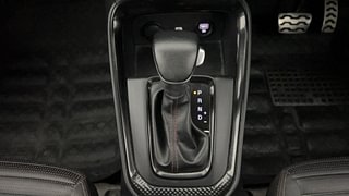 Used 2020 Kia Sonet GTX Plus 1.0 DCT Petrol Automatic interior GEAR  KNOB VIEW