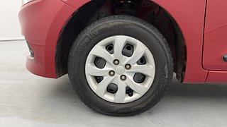 Used 2015 Hyundai Elite i20 [2014-2018] Magna 1.2 Petrol Manual tyres LEFT FRONT TYRE RIM VIEW