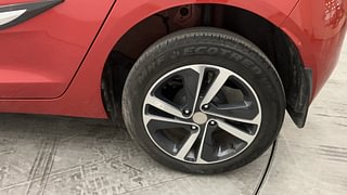 Used 2023 Tata Altroz XZ 1.2 Petrol Manual tyres LEFT REAR TYRE RIM VIEW