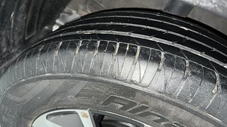 Used 2020 Kia Sonet GTX Plus 1.0 DCT Petrol Automatic tyres RIGHT REAR TYRE TREAD VIEW