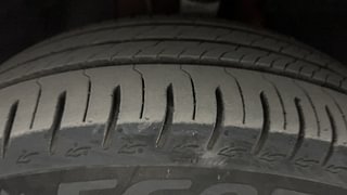 Used 2023 Tata Altroz XZ 1.2 Petrol Manual tyres RIGHT FRONT TYRE TREAD VIEW
