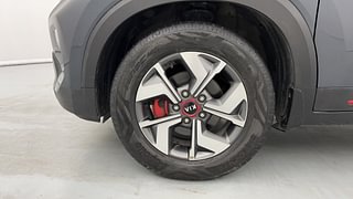 Used 2020 Kia Sonet GTX Plus 1.0 DCT Petrol Automatic tyres LEFT FRONT TYRE RIM VIEW
