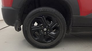 Used 2022 Maruti Suzuki Brezza ZXI Dual Tone Petrol Manual tyres RIGHT REAR TYRE RIM VIEW
