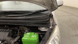Used 2011 Hyundai i10 [2010-2016] Magna 1.2 Petrol Petrol Manual engine ENGINE LEFT SIDE HINGE & APRON VIEW